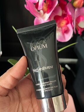 Yves Saint Laurent Black Opium Body Shimmer Tube - Black and Silver